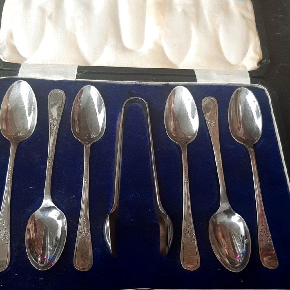Antique J. Dixon & Sons s.p. teaspoon set